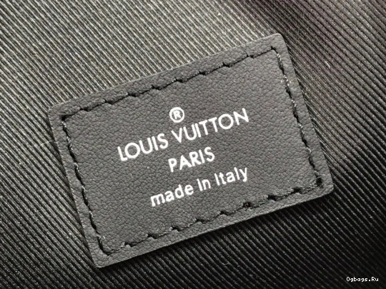AMAZON LOUIS NANO MESSENGER VUITTON 0422